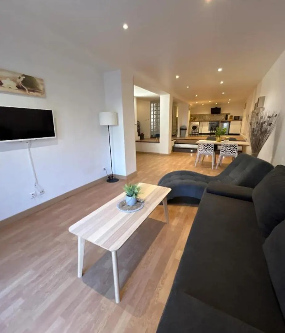 Gare Saint Charles Tgv 6 Personnes Apartment Marseille 0*,  France